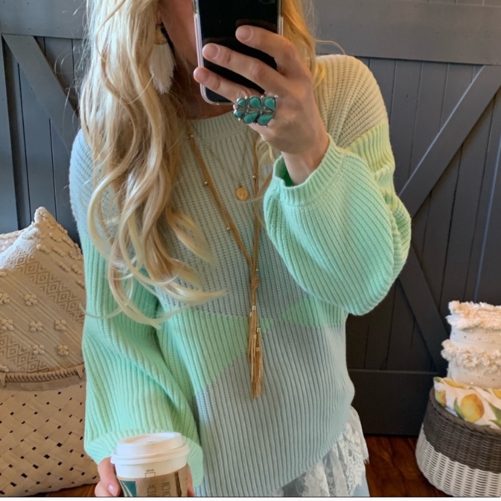 🆕 Bohemian color block sweater